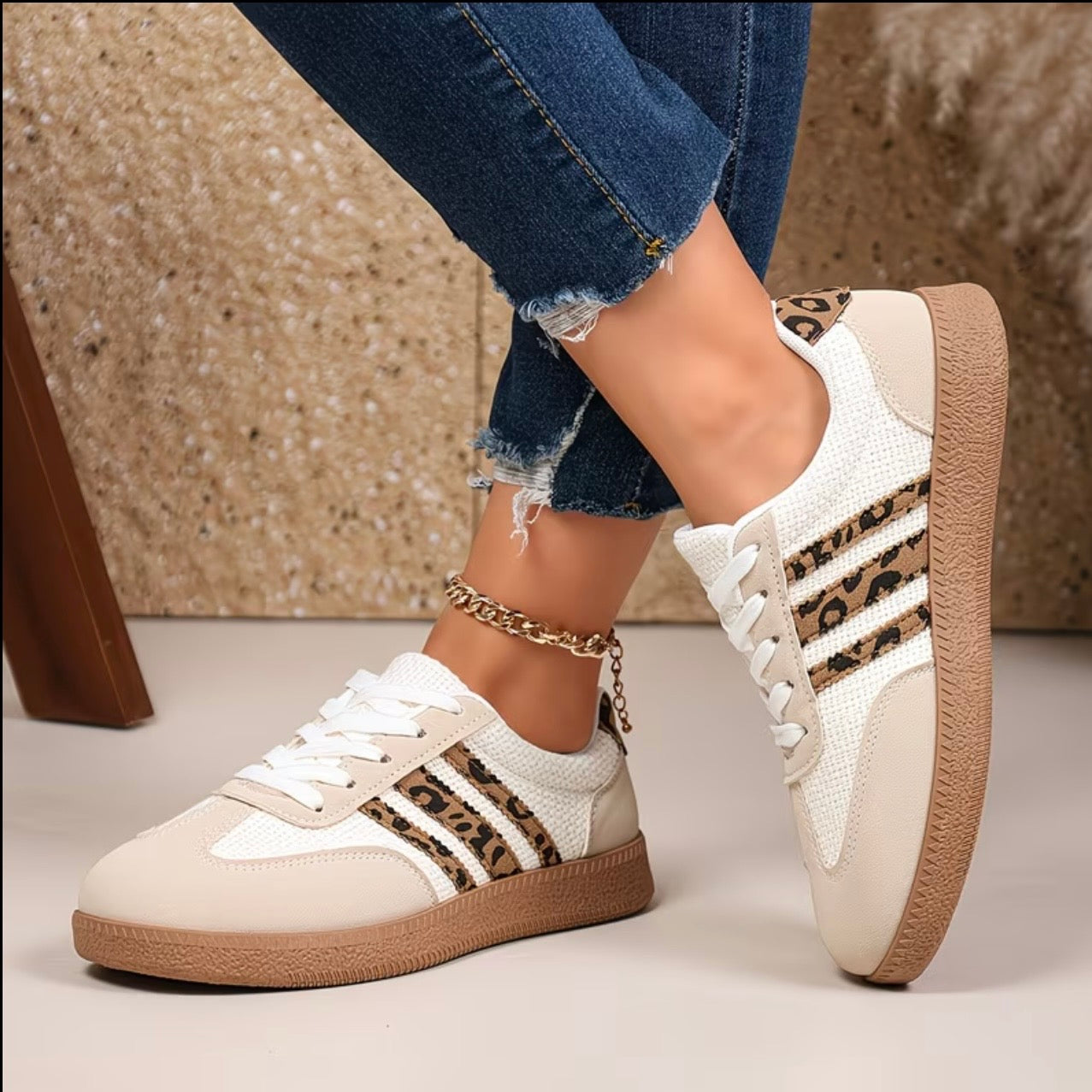 Veloura Street Sneakers