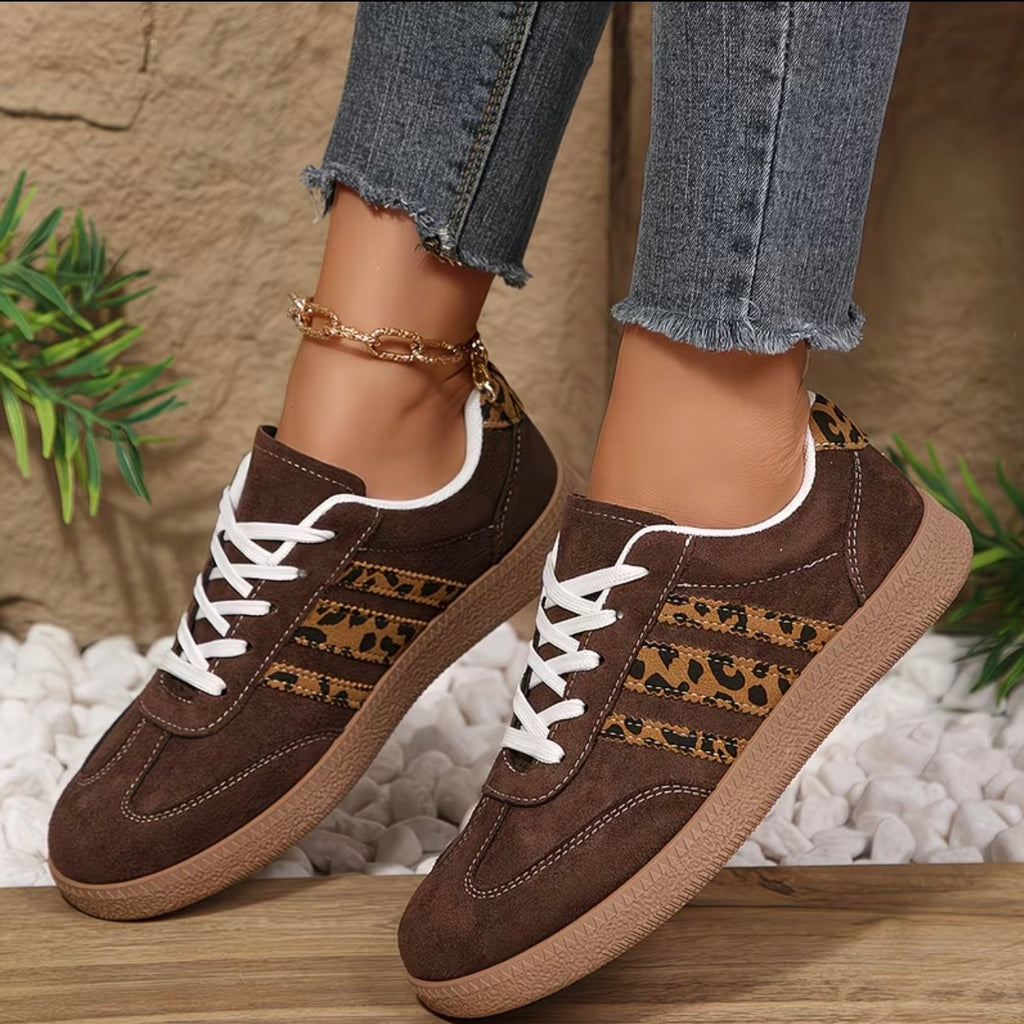 Veloura Street Sneakers