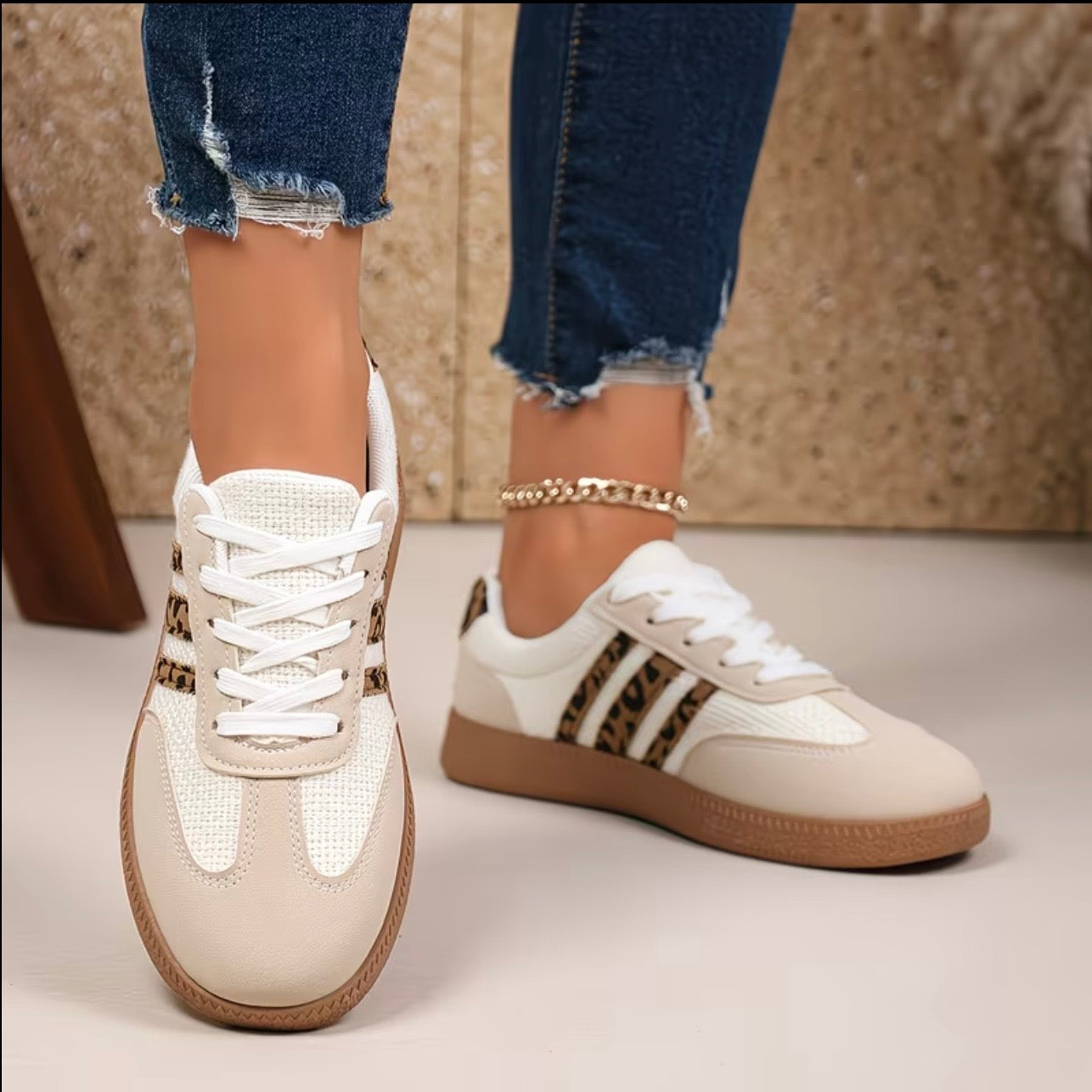 Veloura Street Sneakers